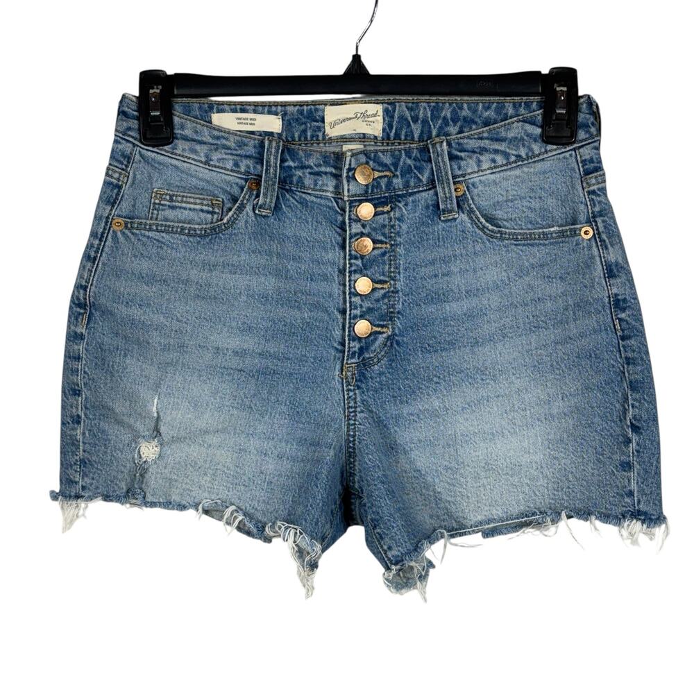 Universal Thread SZ 6/28R Vintage Midi Jean Shorts Button-Fly Distressed Stretch